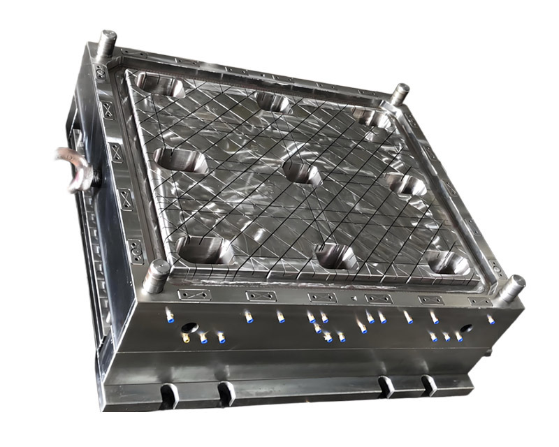 Nine legged tray mould