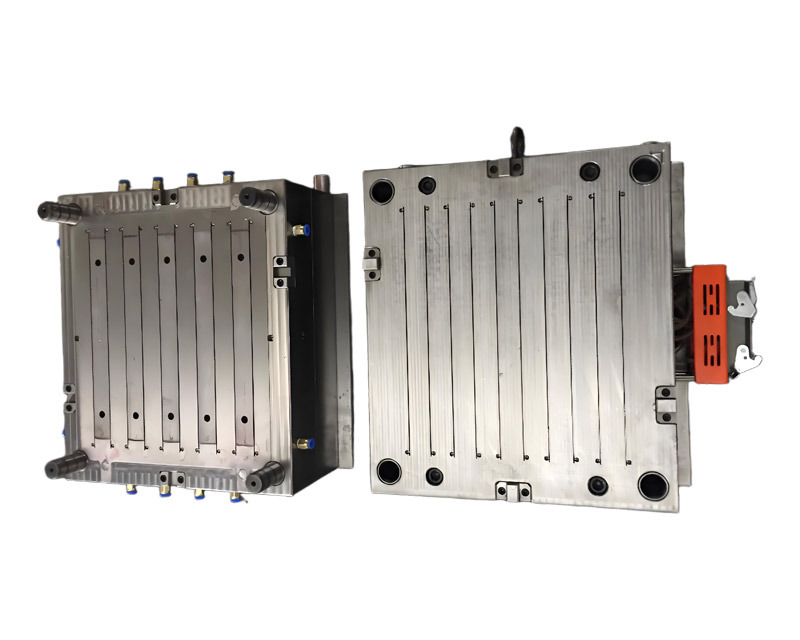 THINWALL/MULTIPLE CAVITIES MOULD