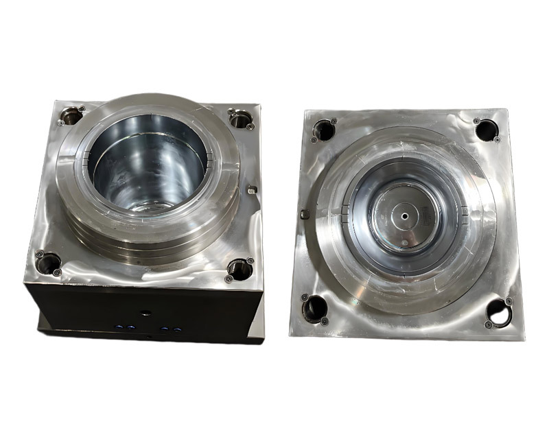 BUCKET MOULD