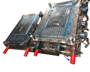 Chicken cage mould